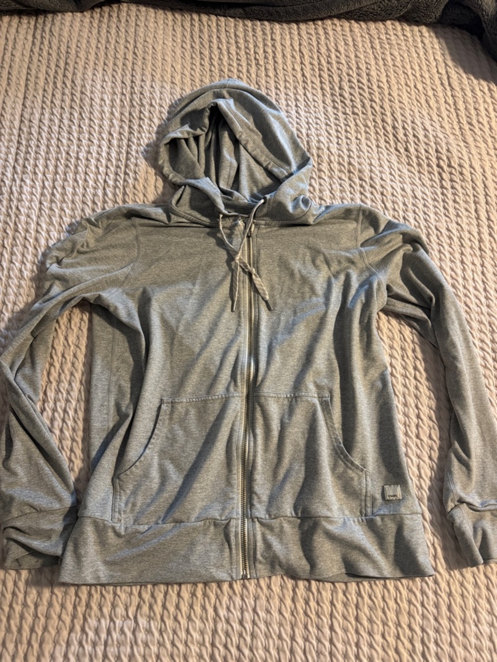 Vuori Halo full zip GUC no flaws
